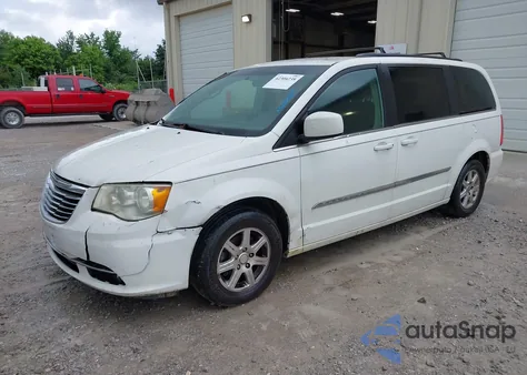 2011 Chrysler Town & Country Touring z USA, uszkodzony, nr VIN 2A4RR5DG1BR658091